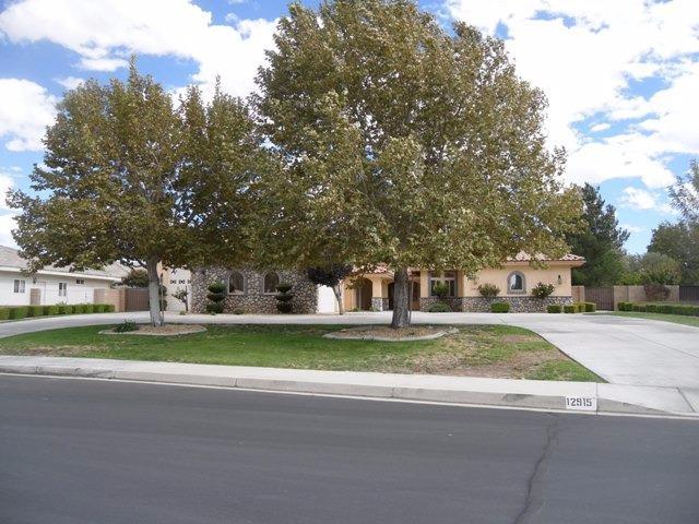 12915 Amador Cir