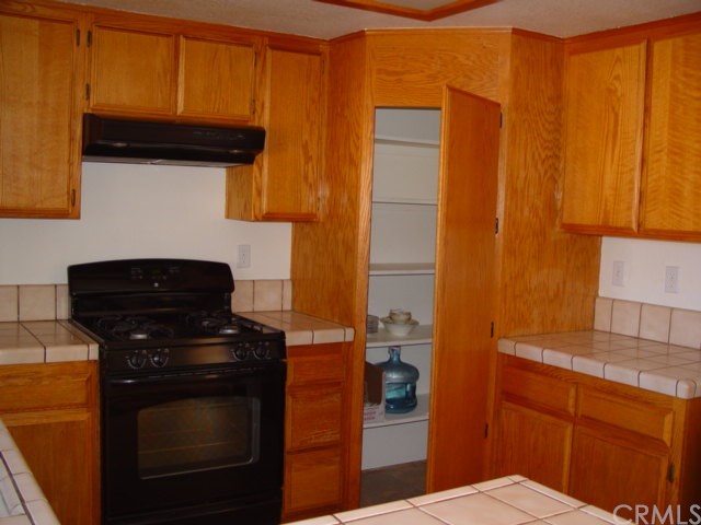 21460 Klamath Rd