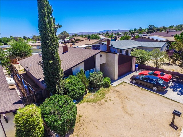 916 E Virginia Way