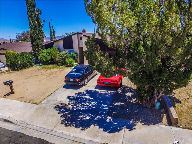 916 E Virginia Way