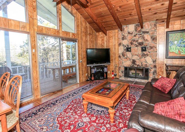 883 Silver Tip Dr