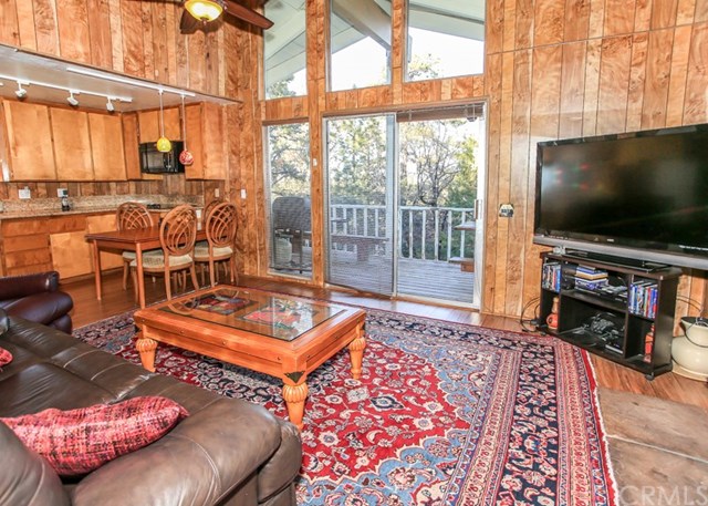 883 Silver Tip Dr