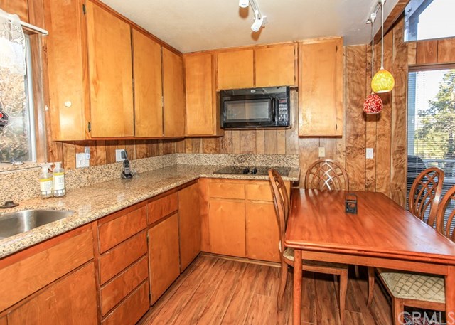 883 Silver Tip Dr