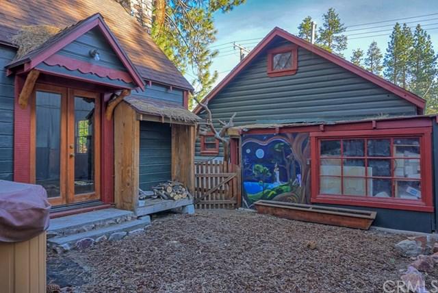 1111 Mountain Ln