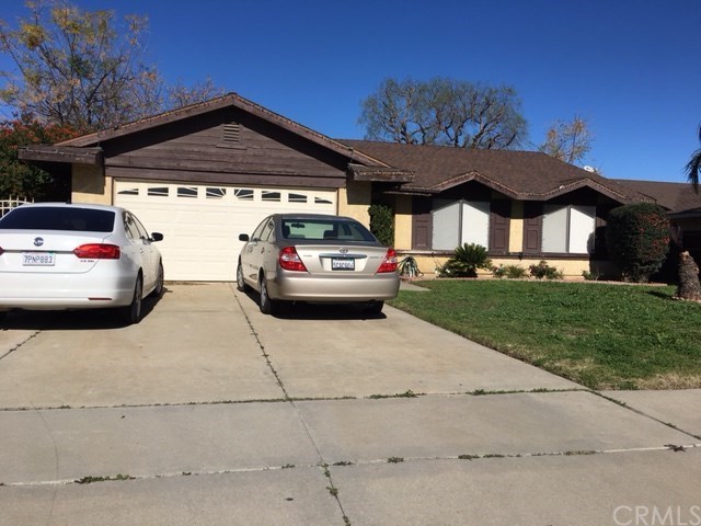 17164 Ivy Ave