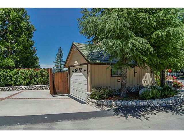 For Sale: 468 Heliotrope Dr Lake Arrowhead, CA 92352