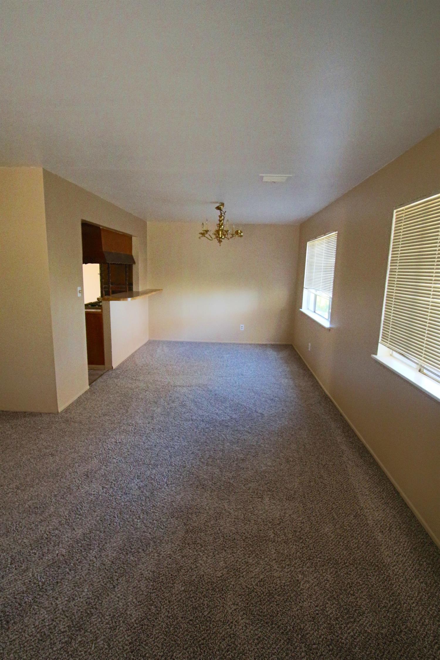 525 Smoke Tree Rd