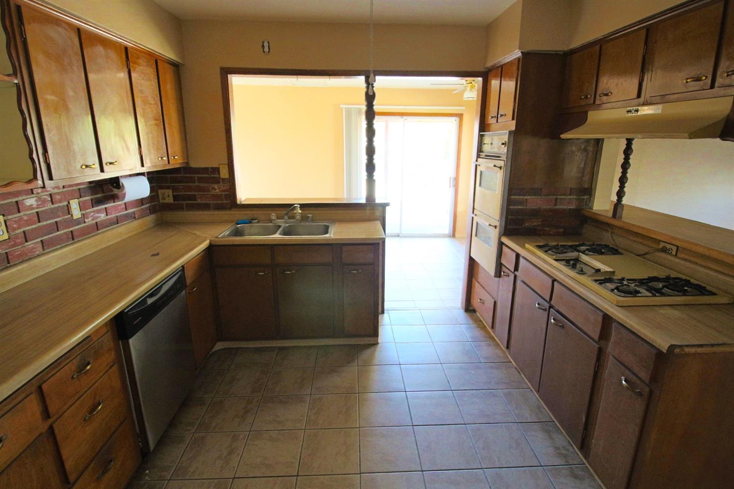 525 Smoke Tree Rd