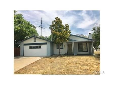 1329 Campus Ave