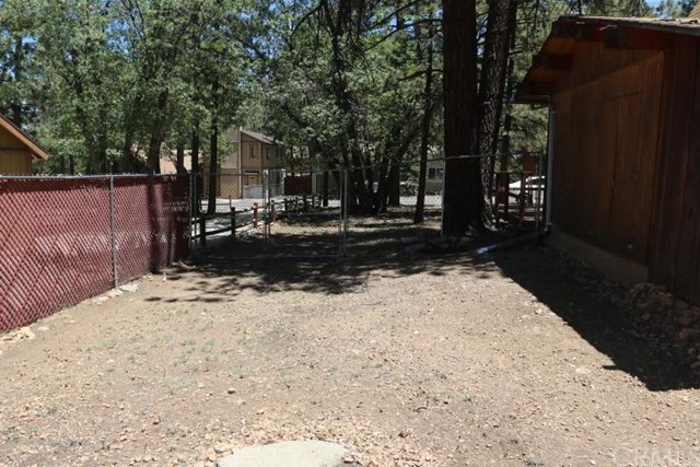 270 Maple Ln