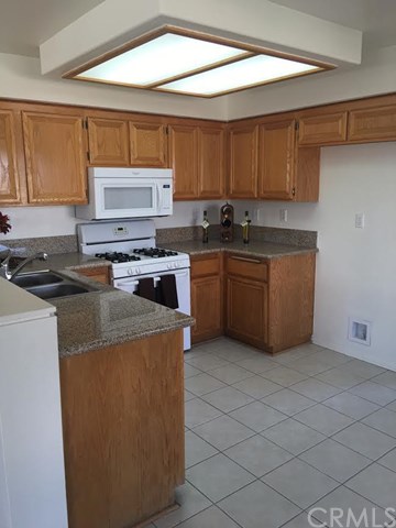 13129 Aurora Ave