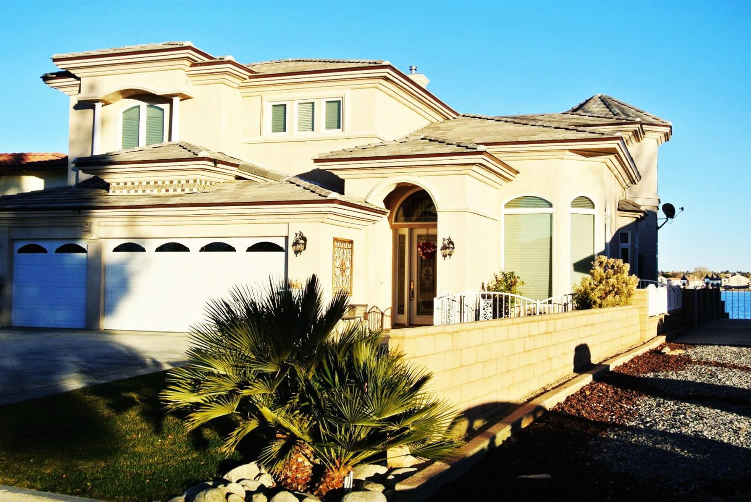 18039 Mariner Dr