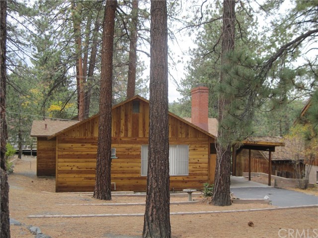 5582 Lodgepole Dr