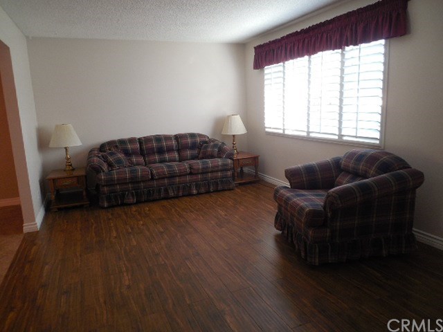 4396 Sepulveda Ave