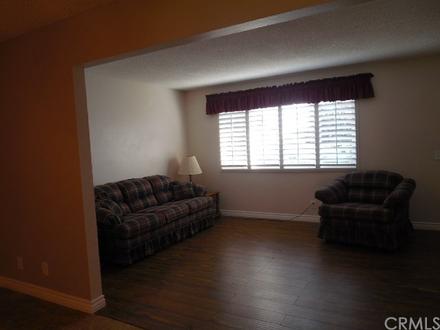 4396 Sepulveda Ave