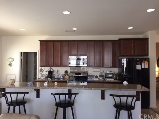 2556 W Via Verde Dr