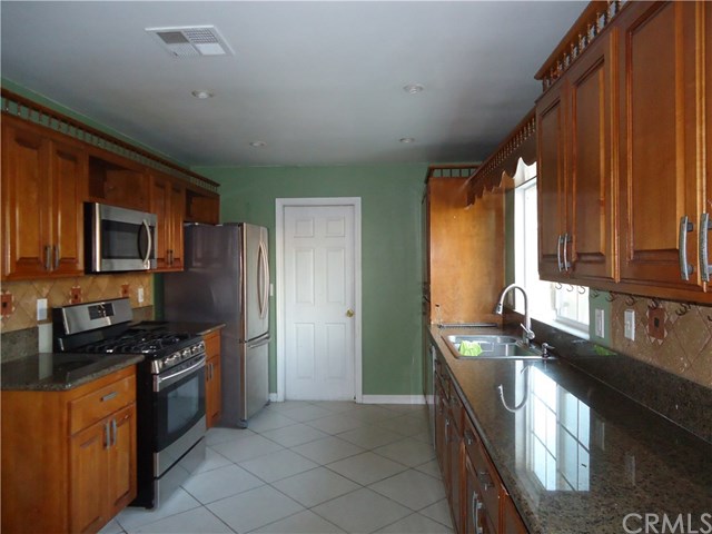 7192 Idyllwild Ln