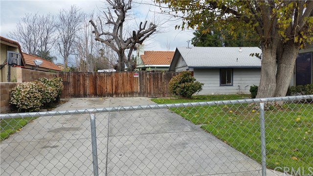9437 Hawthorne Ave