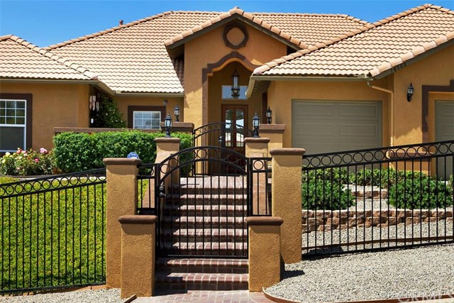For Sale: 18360 Berry Rd Riverside, CA 92508