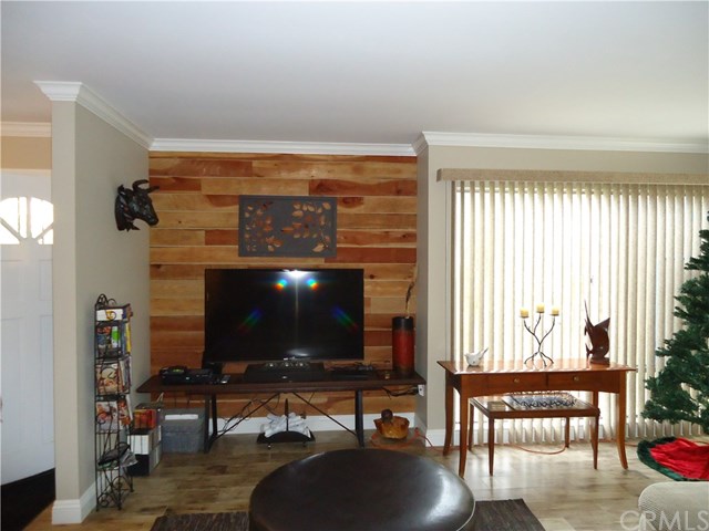 6218 Avenue Juan Diaz