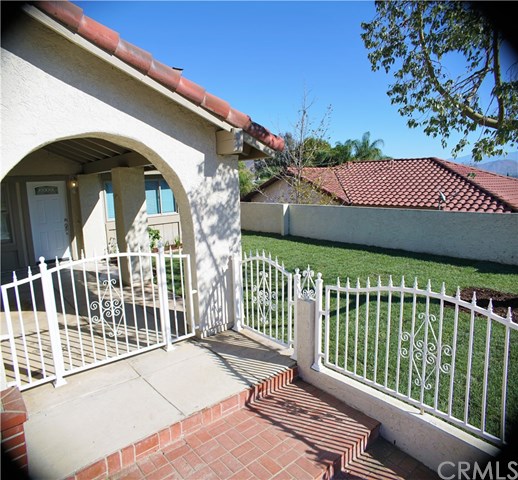 6557 Avenida Michaelinda