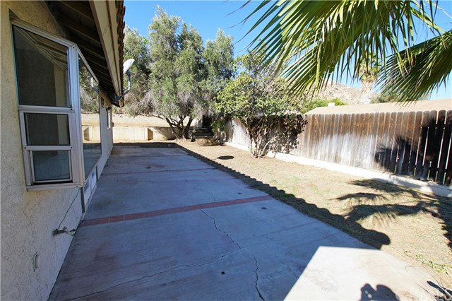 6557 Avenida Michaelinda