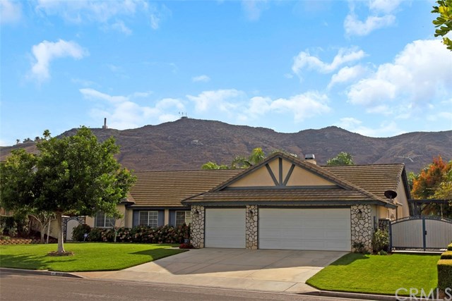 8131 Laurel Park Cir