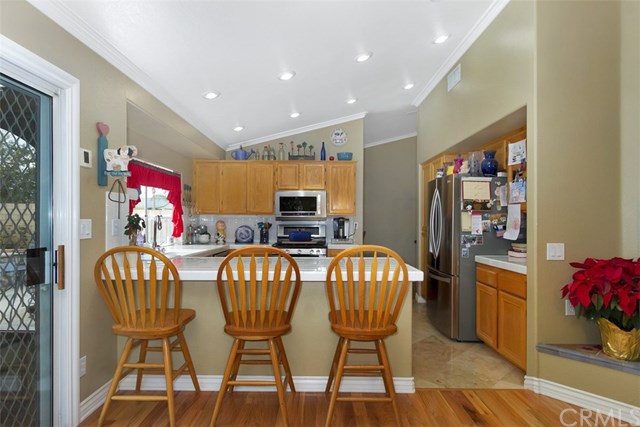 8131 Laurel Park Cir