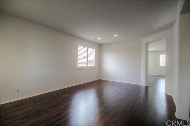 For Sale: 29150 Edgewood Dr Lake Elsinore, CA 92530