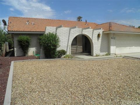 1380 W Whittier Ave