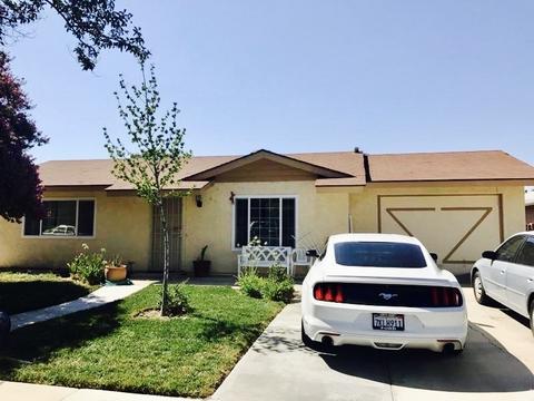 1380 W Whittier Ave