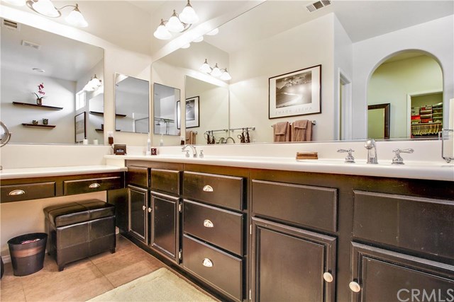 For Sale: 27713 Auburn Ln Moreno Valley, CA 92555