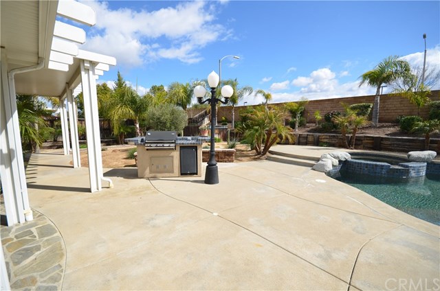 23535 Sycamore Creek Ave