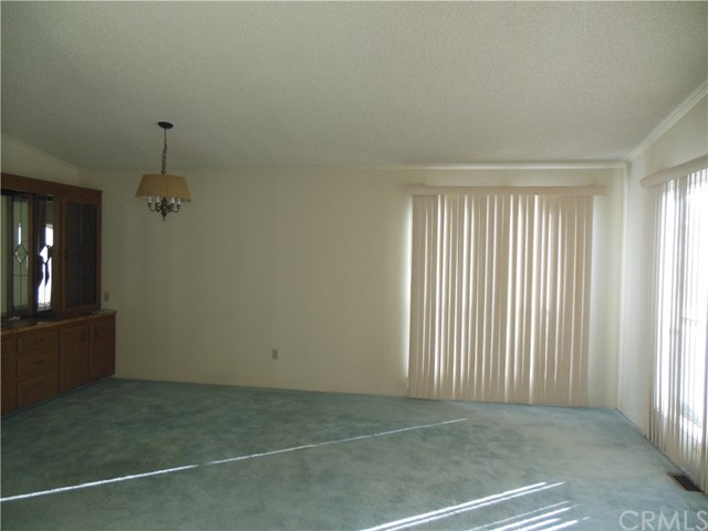 38064 Calle Amigable