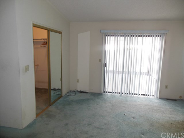 38064 Calle Amigable