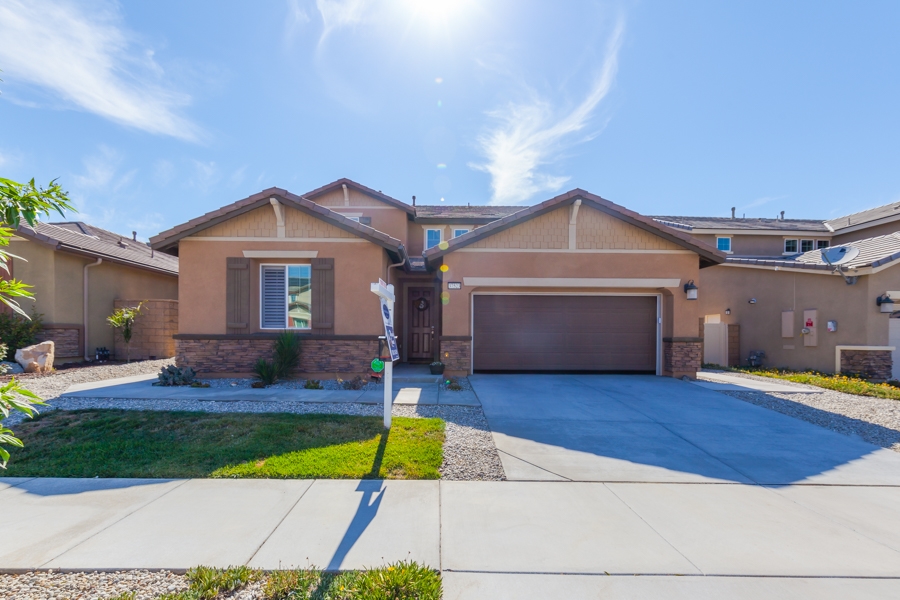 For Sale: 37523 Black Sage Pl Murrieta, CA 92563