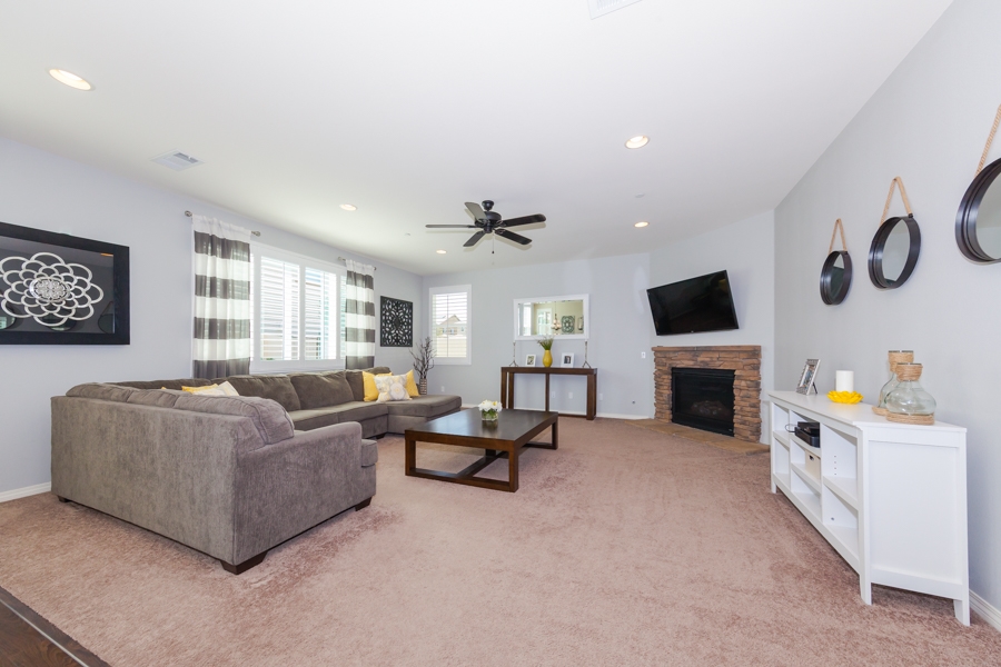 For Sale: 37523 Black Sage Pl Murrieta, CA 92563