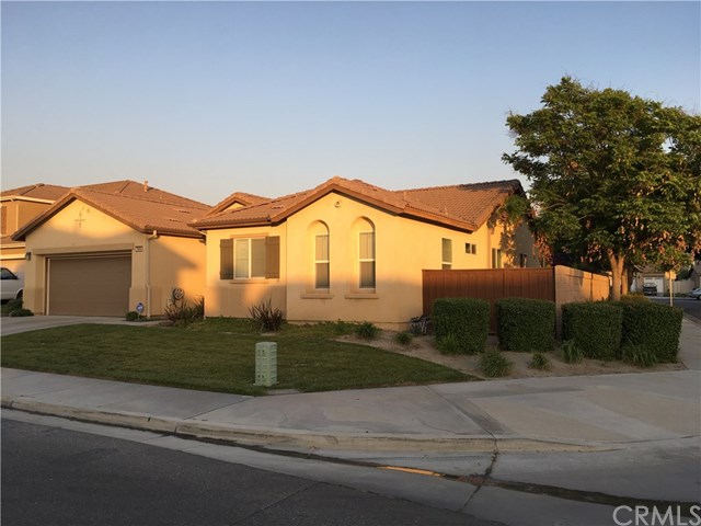 1704 E Beringer Dr