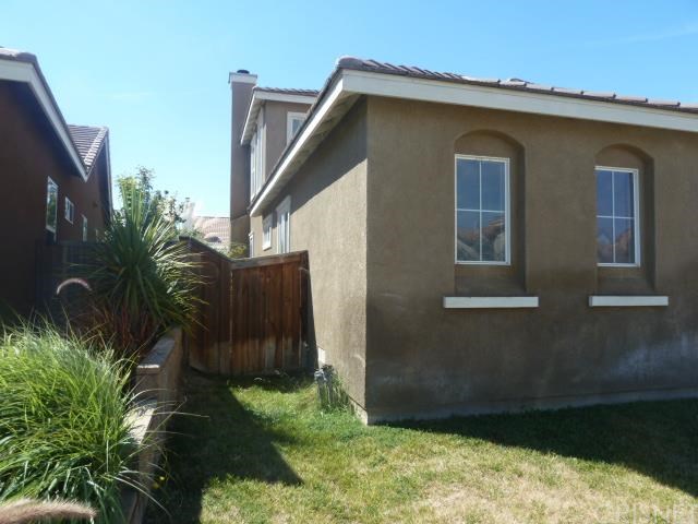 For Sale: 1870 Rosemont Cir San Jacinto, CA 92583