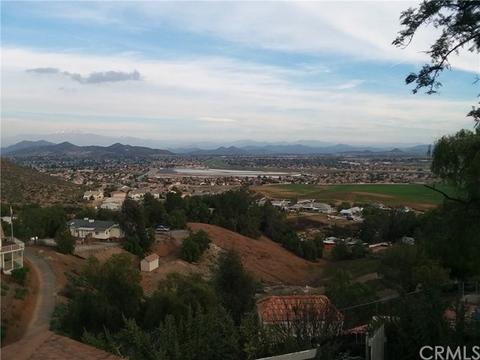 29063 Avenida De Las Flores