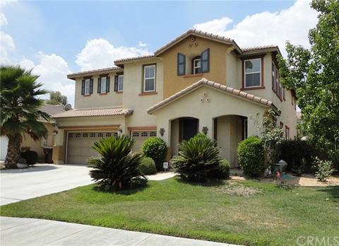 677 Wellsley Dr