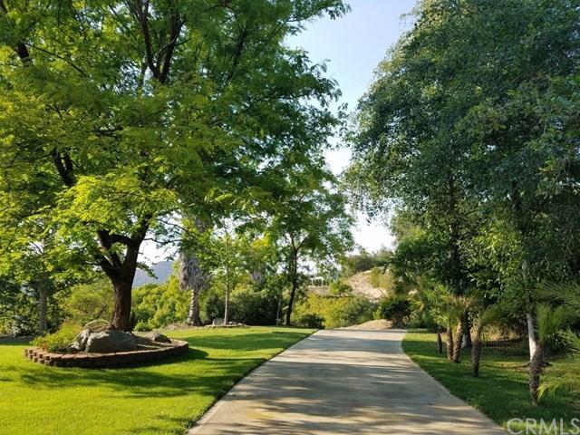 26100 Calle Cresta