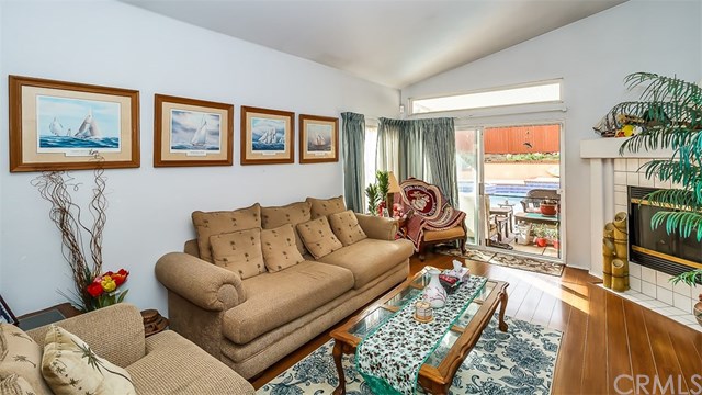 33411 Camino Piedra Rojo