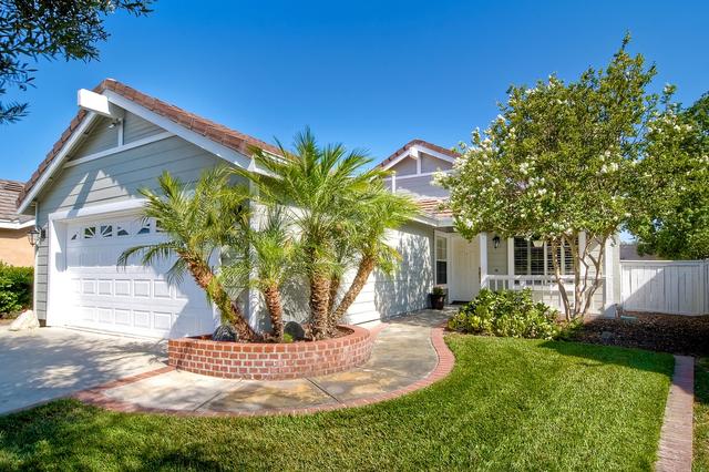 44068 Calle Luz