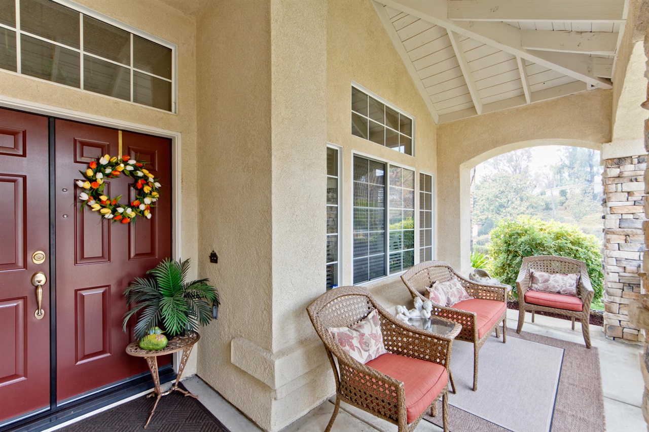 For Sale: 32049 Camino Seneco Temecula, CA 92592