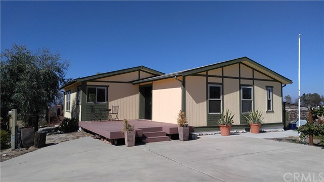 41714 Avenida De Anita