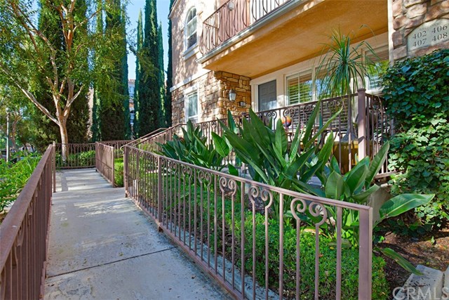 401 Terra Bella