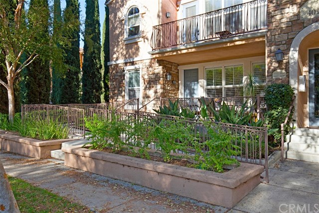 401 Terra Bella