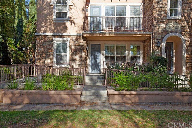 401 Terra Bella