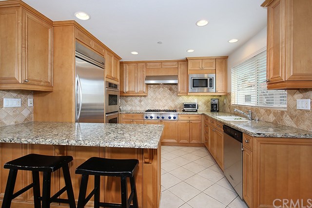 310 Iris Ave #1/2